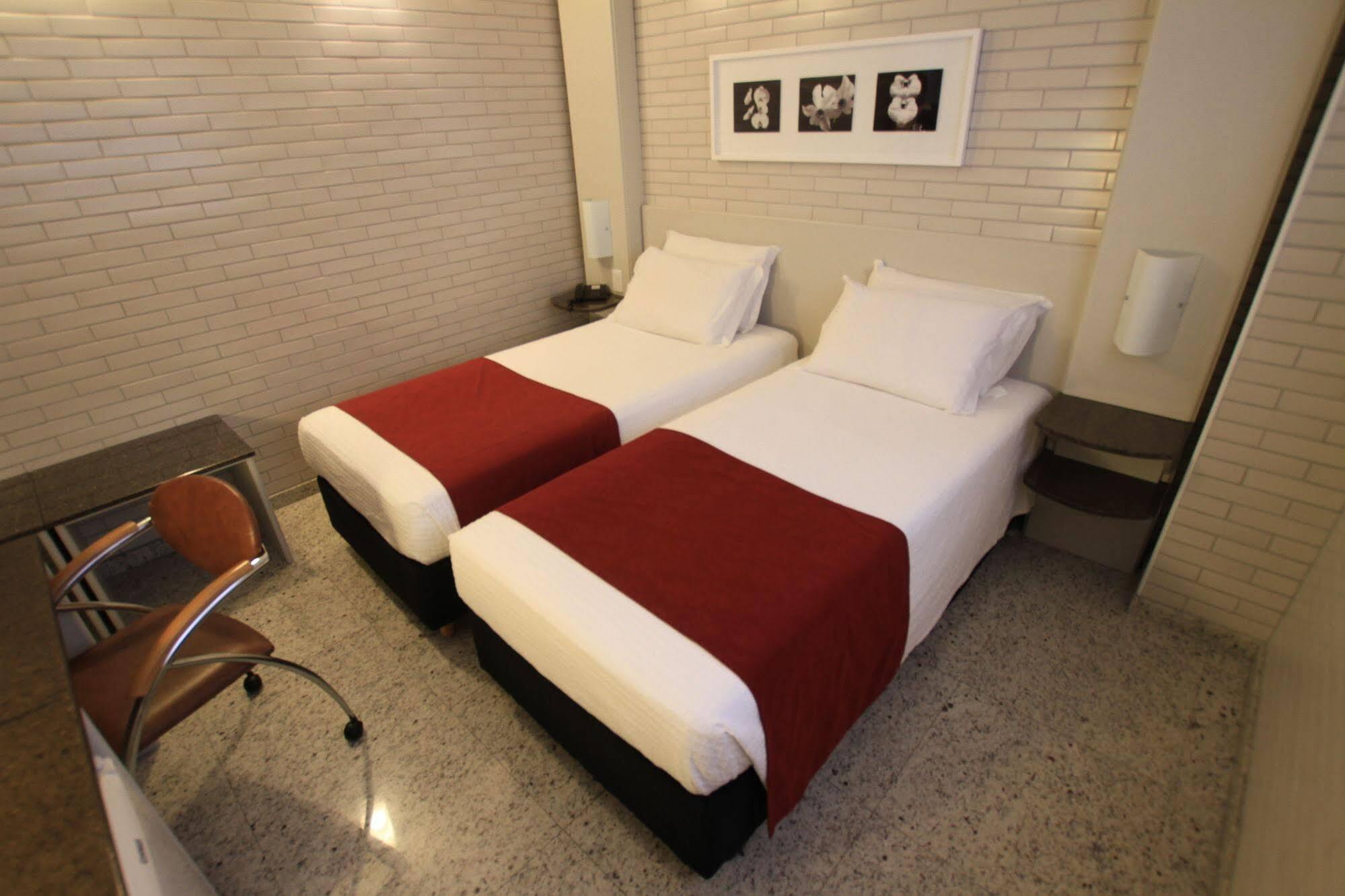 Hotel Confiance Soho Batel Курітіба Екстер'єр фото